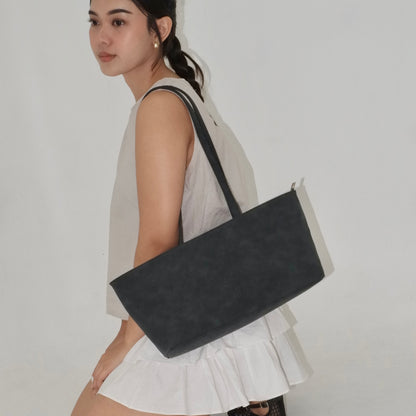 Zou Zou in Midnight Seed