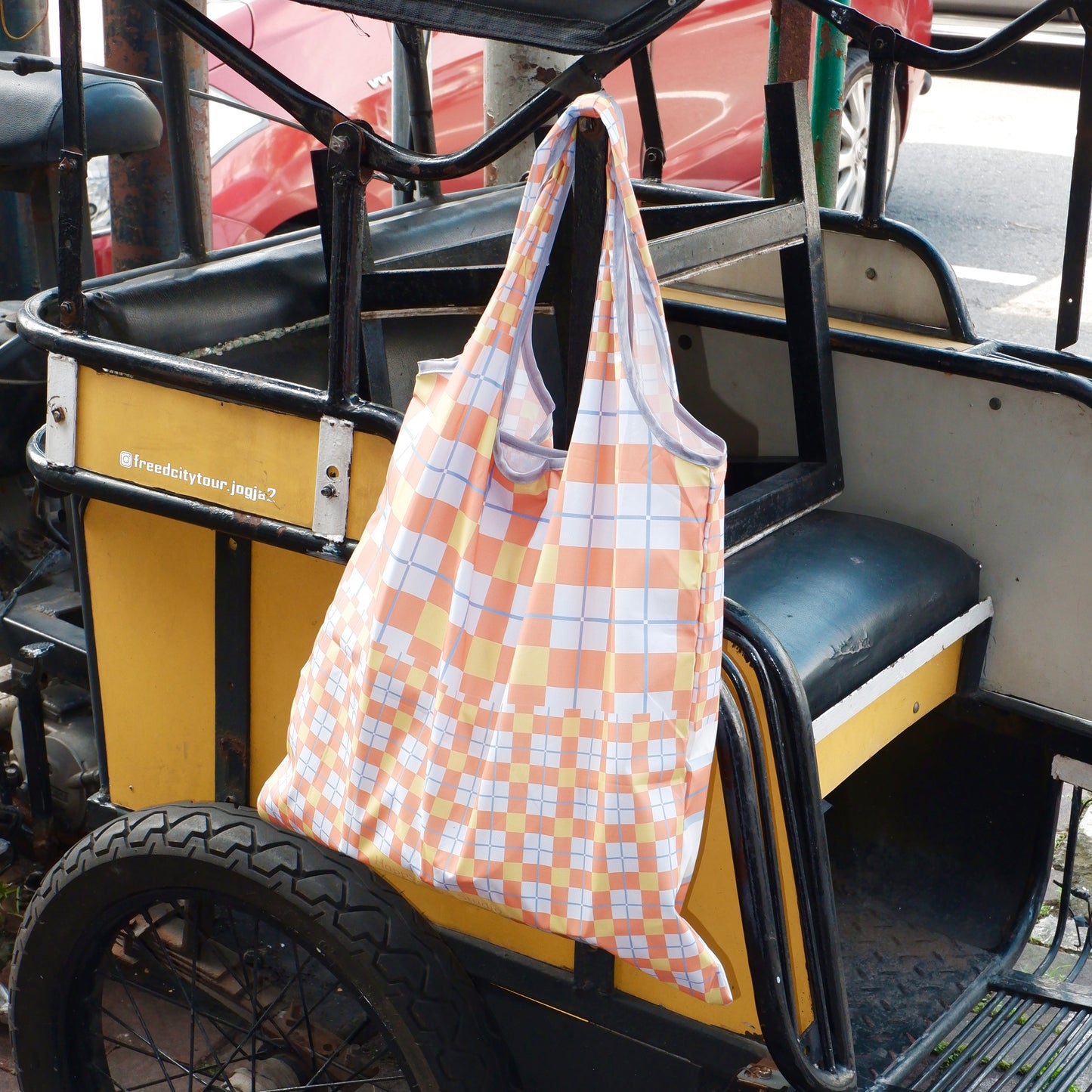 Sac Sac in Orange Zest